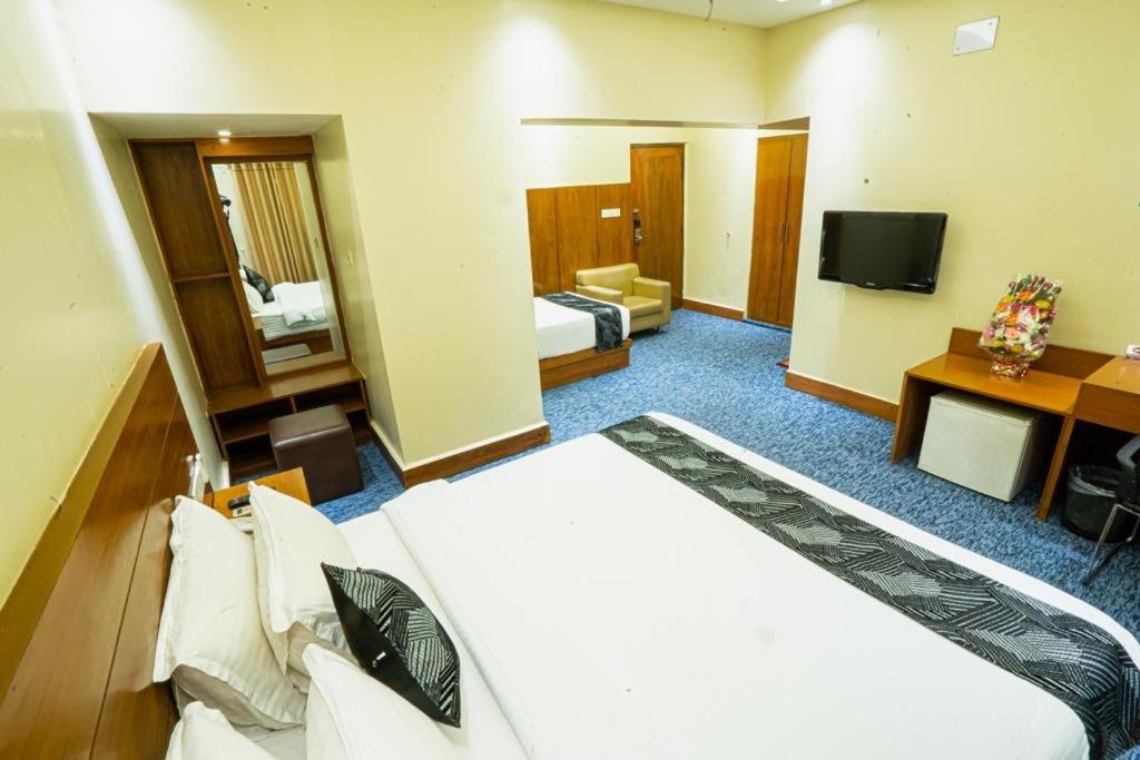 Richmond Hotel & Suites Dhaka Zewnętrze zdjęcie