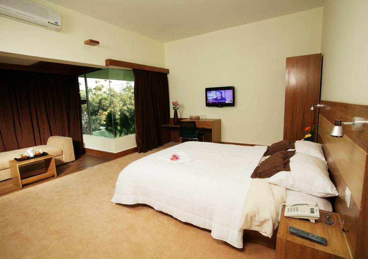 Richmond Hotel & Suites Dhaka Zewnętrze zdjęcie